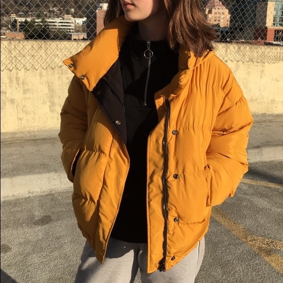 Cropped Yellow Puffer Jacket - Picture 8 of 8